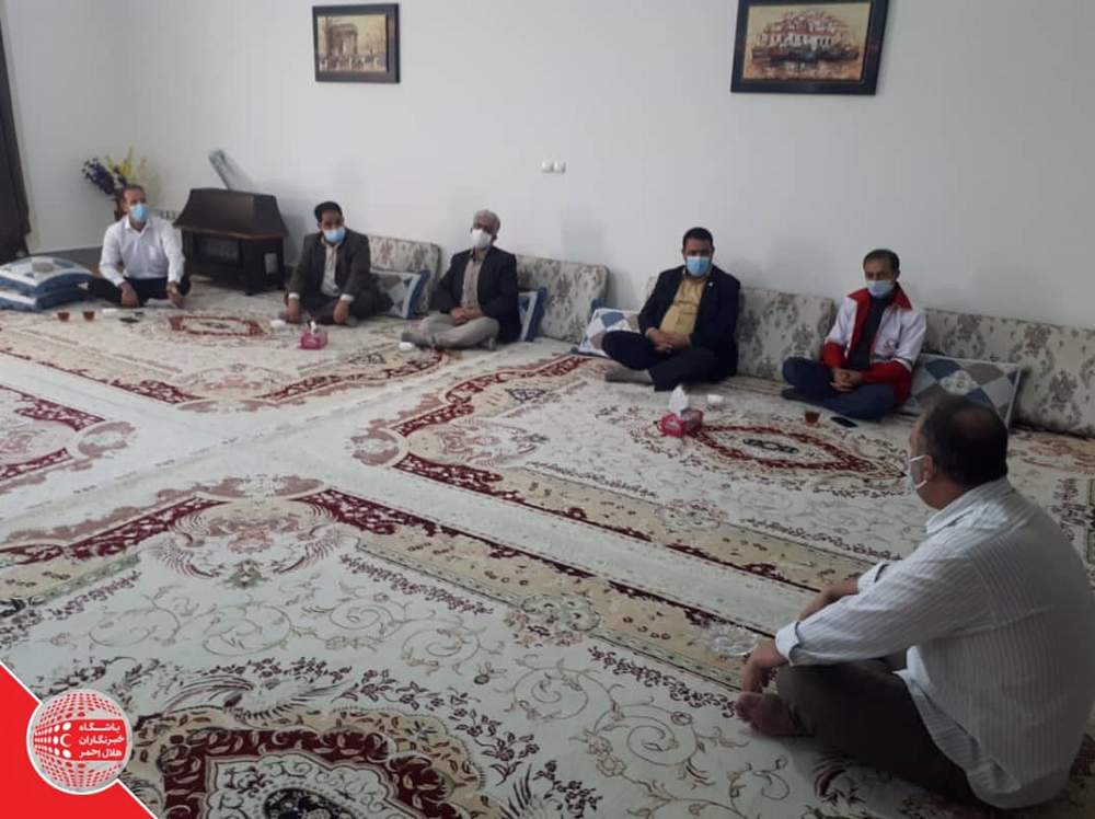 مدیرعامل جمعیت هلال احمر لرستان از نجاتگر تیم واکنش سریع عیادت کرد