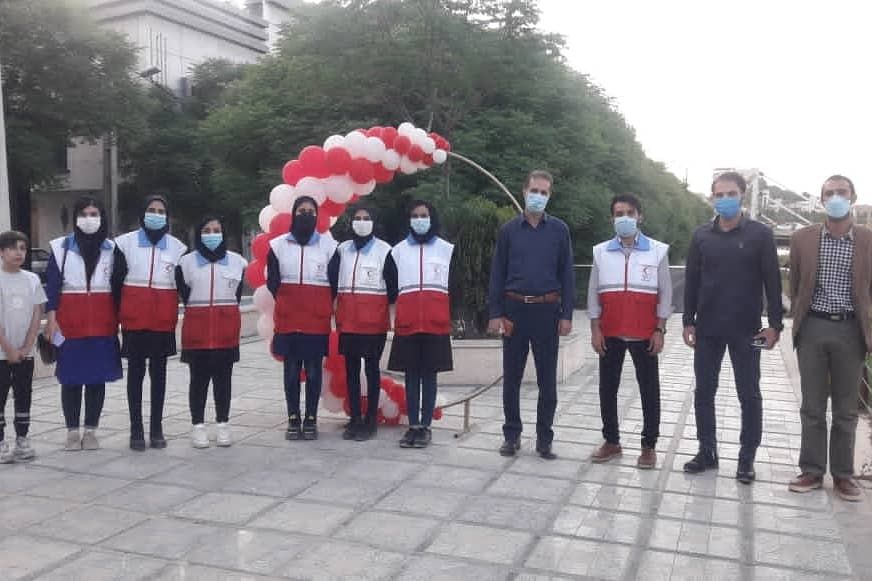 برپایی نمایشگاه عکس از فعالیت ها و دستاوردهای جمعیت هلال احمر استان لرستان در شهرستان خرم آباد