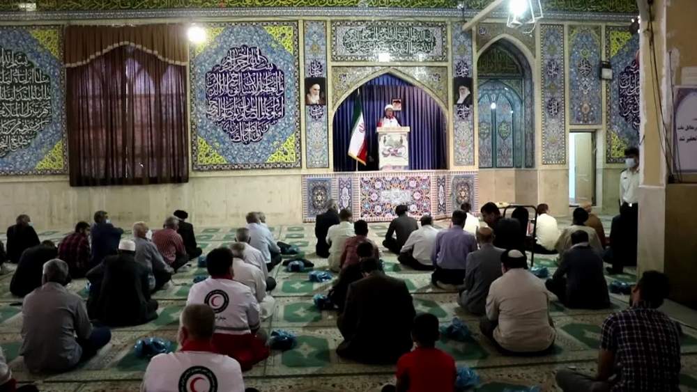 میز خدمت به جمعیت هلال احمر لرستان در طرح شمیم خدمت رسید
